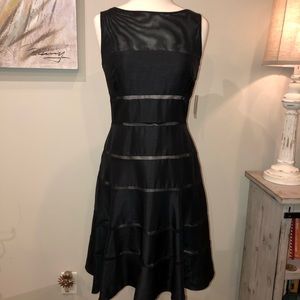 Beautiful Black Dress by Taylor Size 8. New with tags